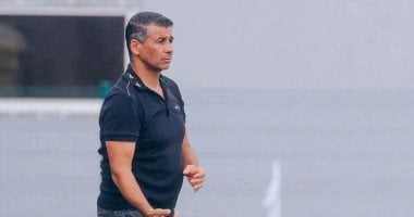 الجزائرى ميلود حمدى يصل اليوم لبدء مهمته مع الإسماعيلى
