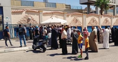أعضاء الجمعية العمومية تتوافد على الإسماعيلى لسحب الثقة والنادى مغلق