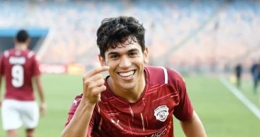 محمد شكرى يظهر فى مران سيراميكا قبل انتقاله للأهلى.. صور
