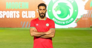 مودرن سبورت يعلن تجديد عقد لاعبه على الفيل